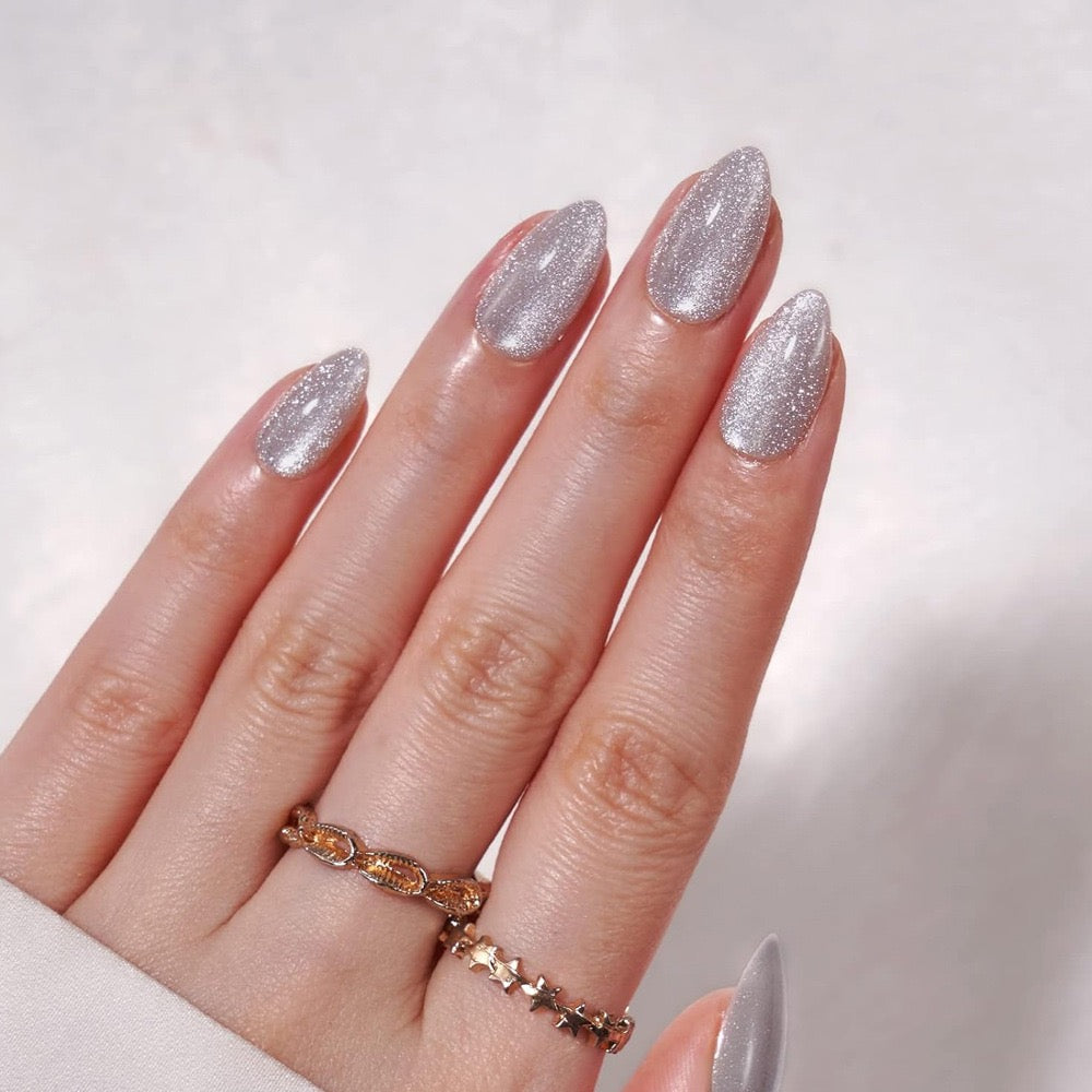 Glazed Silver Cat Eye Almond